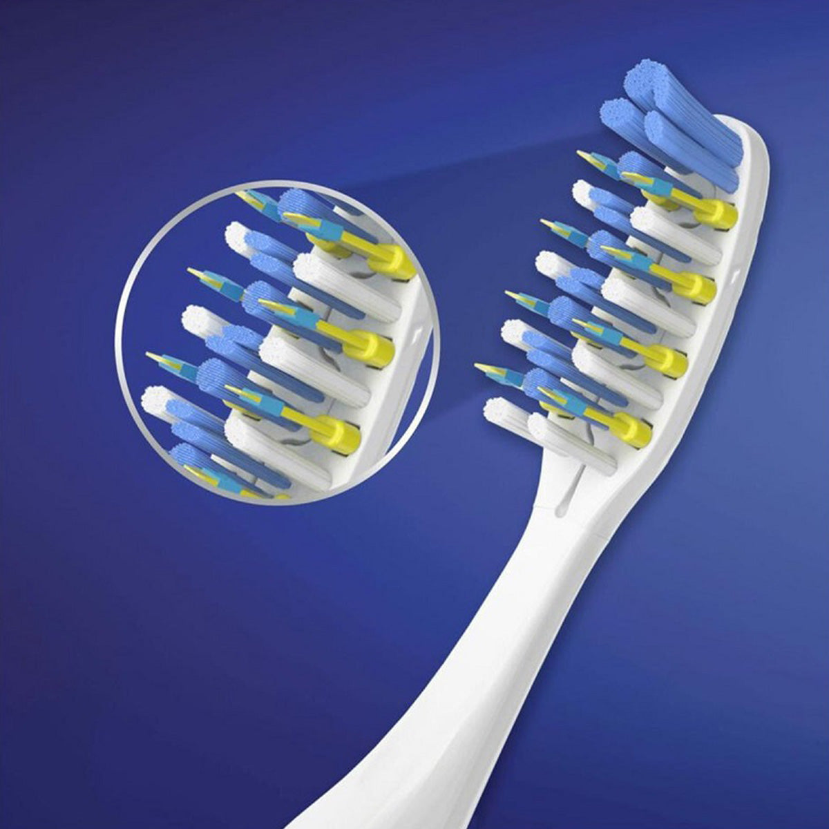 Oral-B Pro Expert Pulsar 35 Medium detailopname borstelharen met vergroting