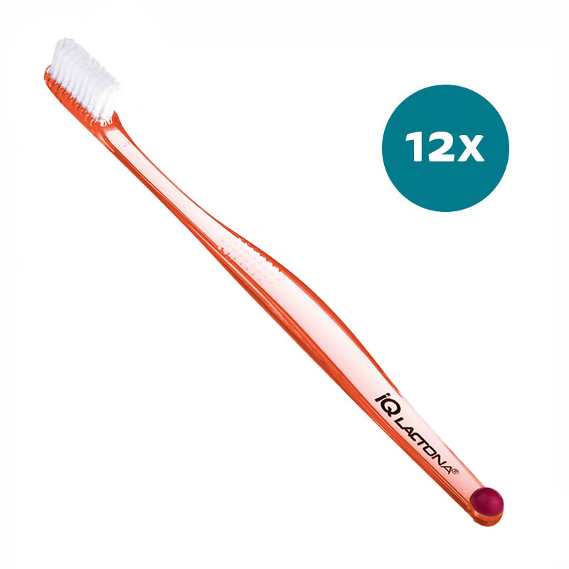 Lactona tandenborstel IQ X-soft oranje met witte haren, verpakking van 12x