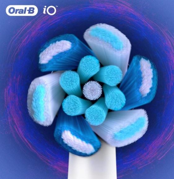 Oral-B iO Ultimate Clean detailopname borstelharen in bloemvormig patroon