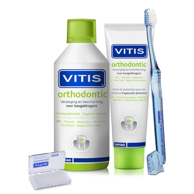 Vitis Orthodontic mondspoeling met tandpasta, tandenborstel en tandenstokers