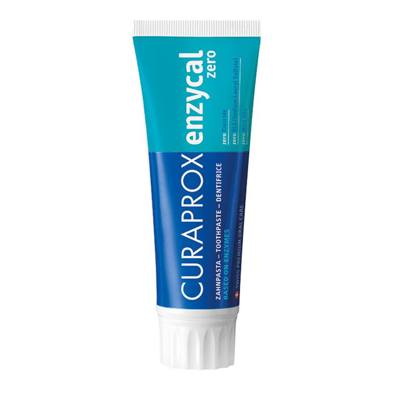 Curaprox Enzycal Zero tandpasta tube rechtop met dop erop