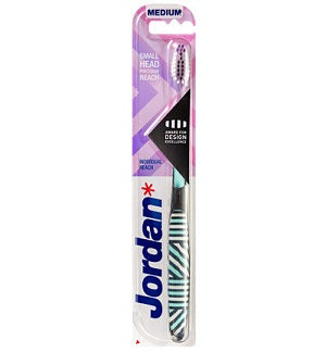 Jordan tandenborstel Individual Reach Medium in verpakking met paars-blauw design