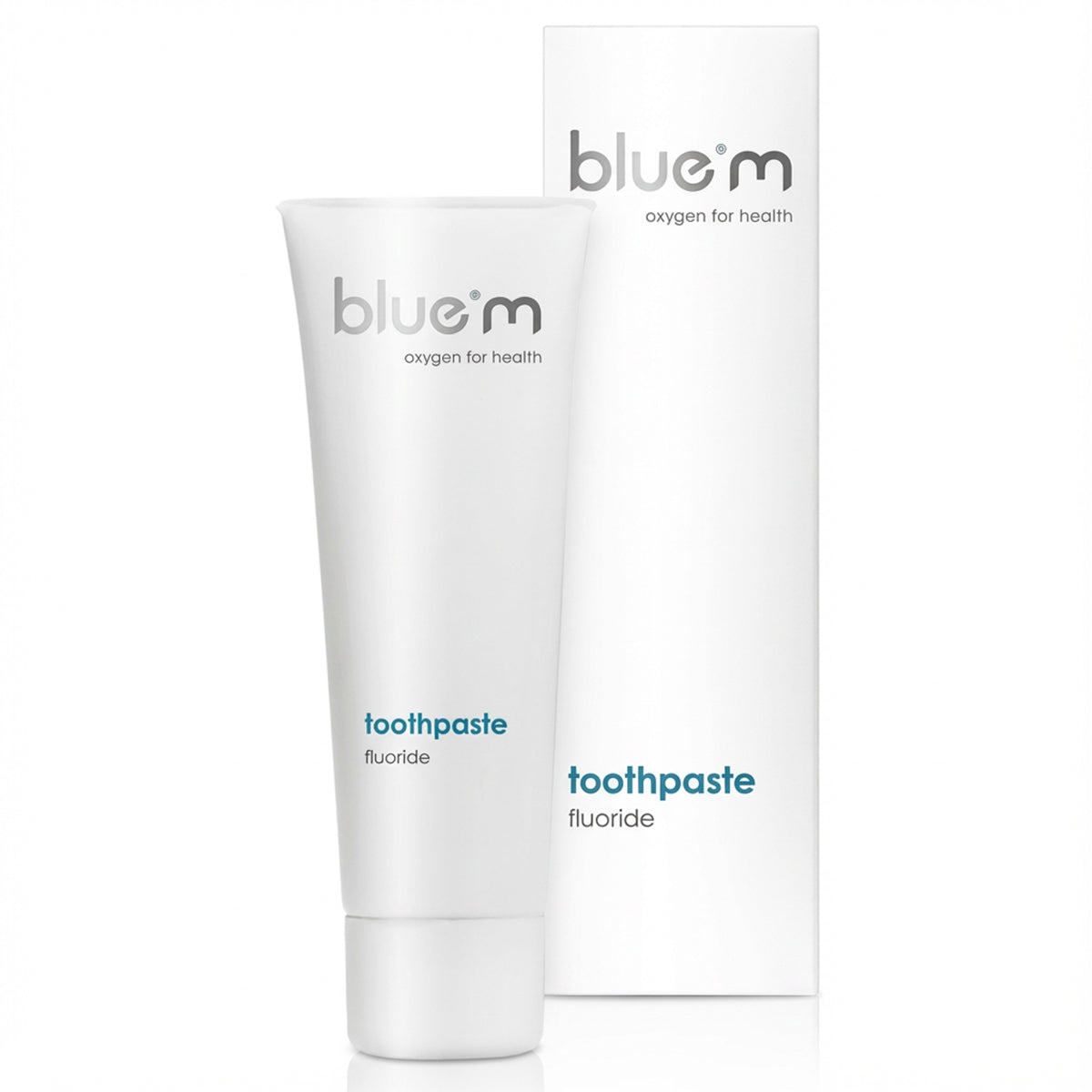 Bluem tandpasta fluoride, witte tube naast verpakking