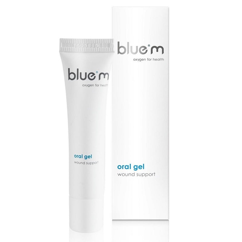 Bluem Oral Gel wound support tube naast witte verpakkingsdoos