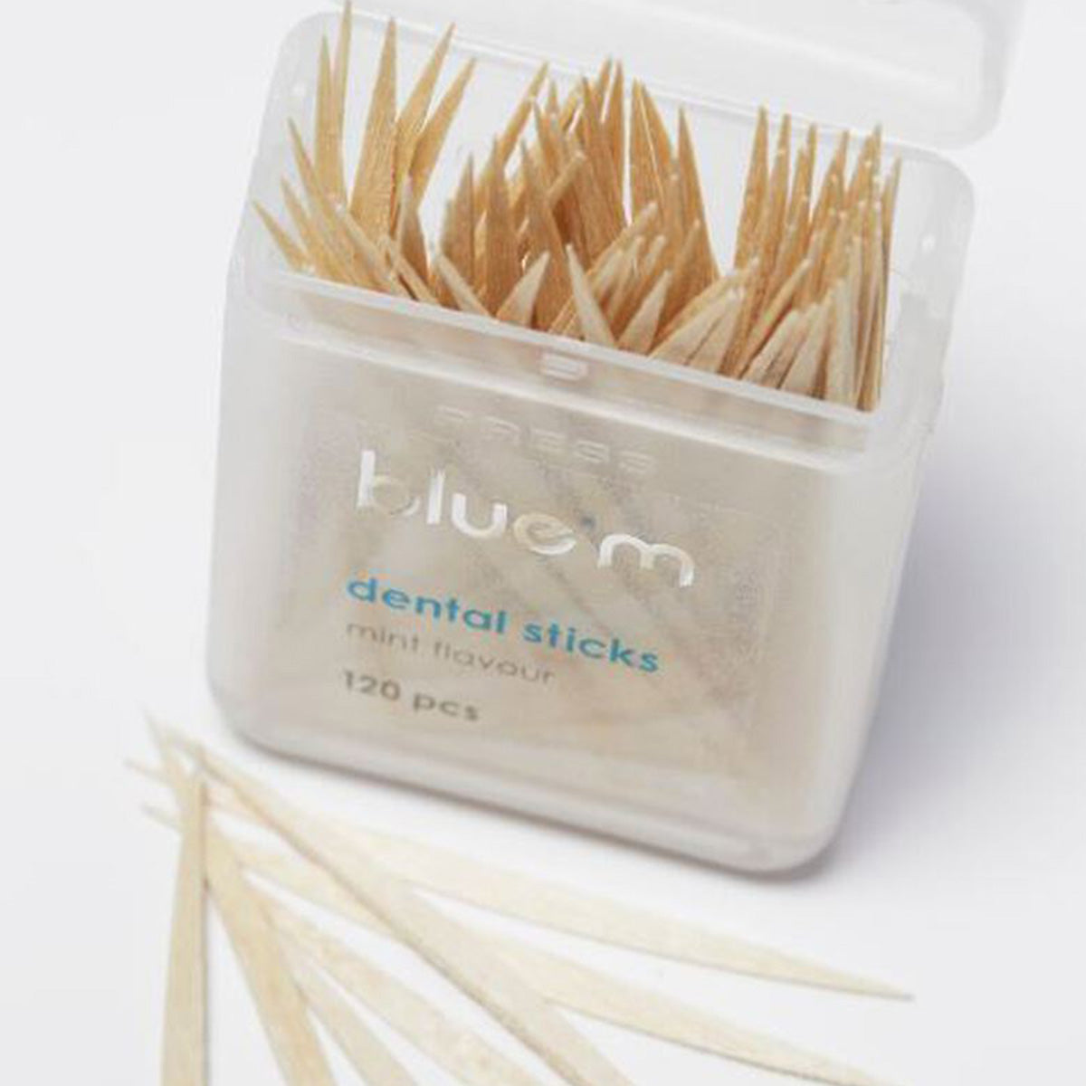 Bluem Dental Sticks Mint open doosje met houten tandenstokers ernaast