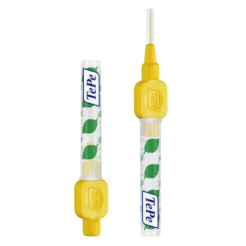 TePe ragers Original geel 0,7mm, gesloten en geopende verpakking naast elkaar