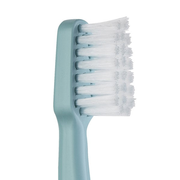 TePe Tandenborstel Mini X-soft close-up van blauwe borstelkop met witte haren
