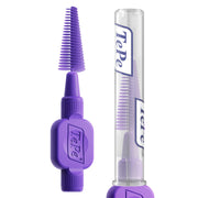 TePe EasyFit interdentale rager M/L paars naast doorzichtige verpakking