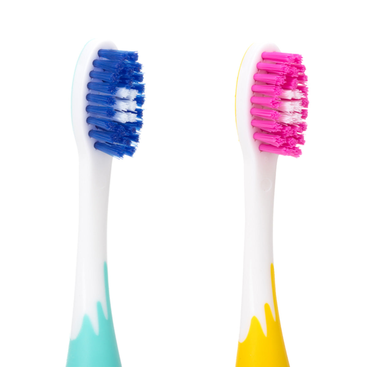 Gum Junior tandenborstel 7-9 jaar close-up van blauwe en roze haarbundels