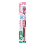 GUM Technique Pro compact soft tandenborstel in roze verpakking op blister