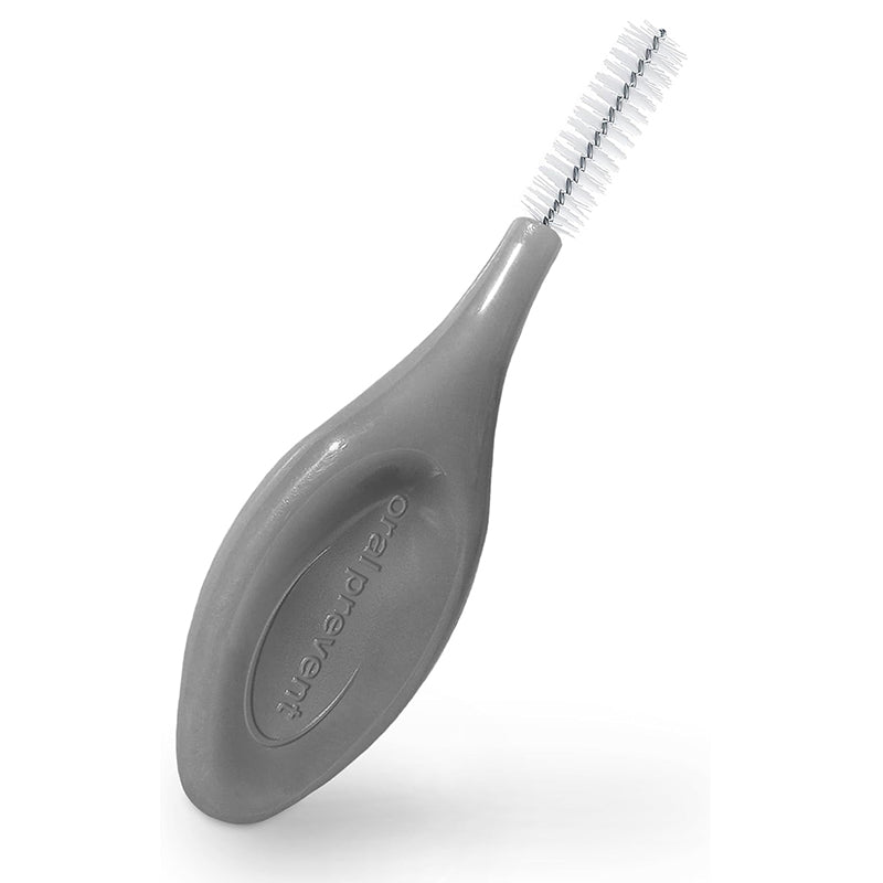 Oral prevent Smart Grip rager met grijze ergonomische handgreep, close-up van de borstel