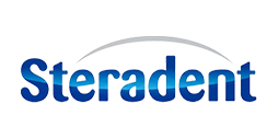 Steradent logo in blauwe letters met grijze boogvorm erboven