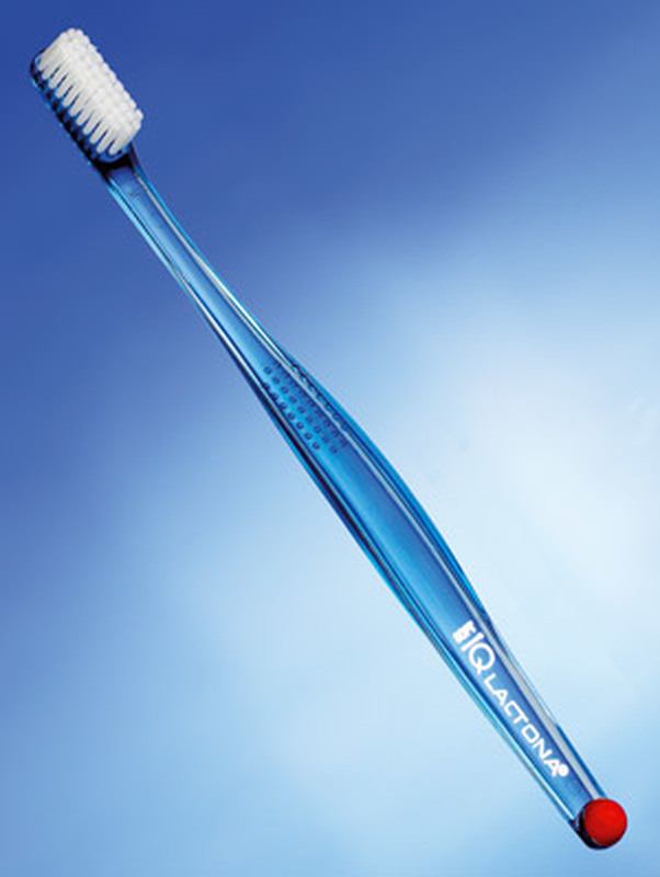 lactona tandenborstel iq x-soft 1